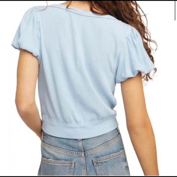 WE THE FREE light blue puff sleeve blouse - Picture 2 of 8